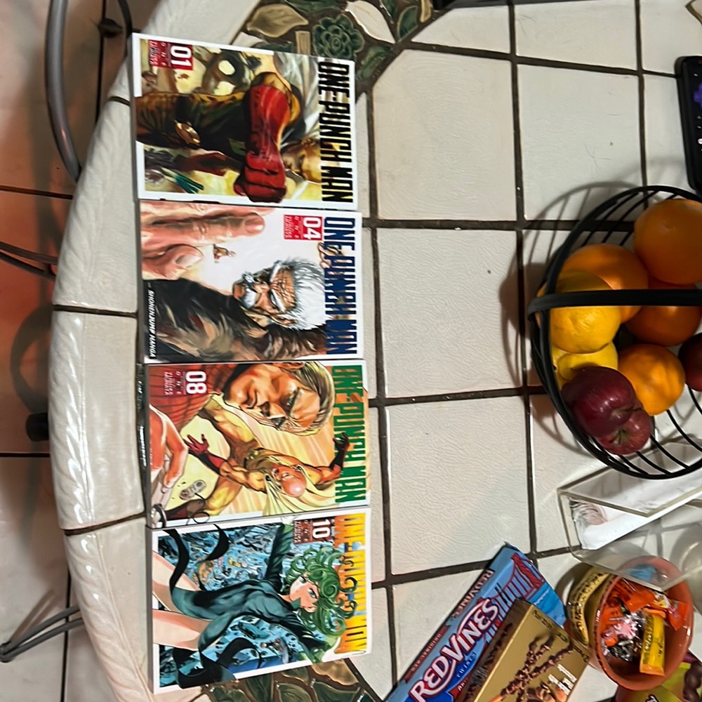 4 One Punch Man manga
